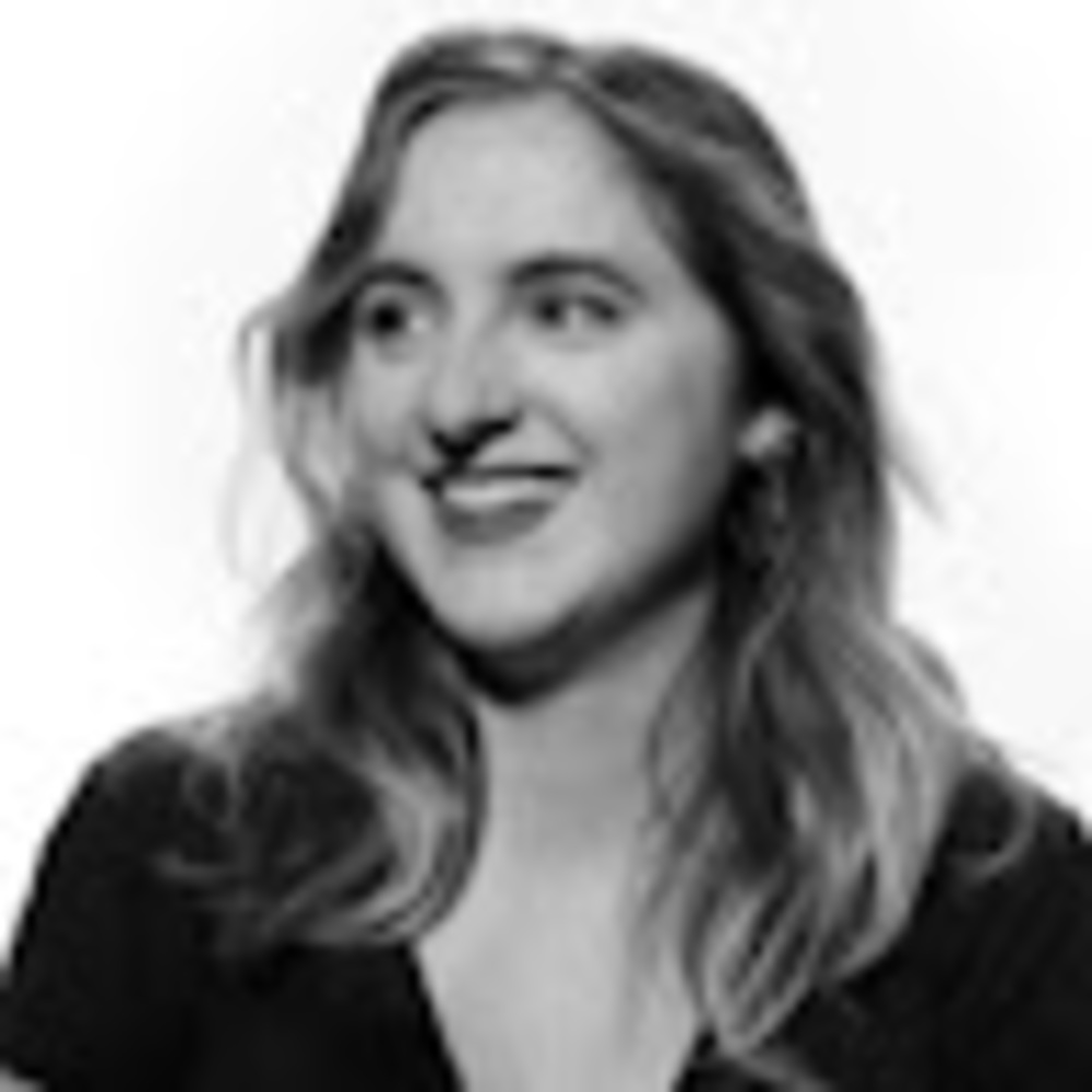 Meet your Posher, Hilary